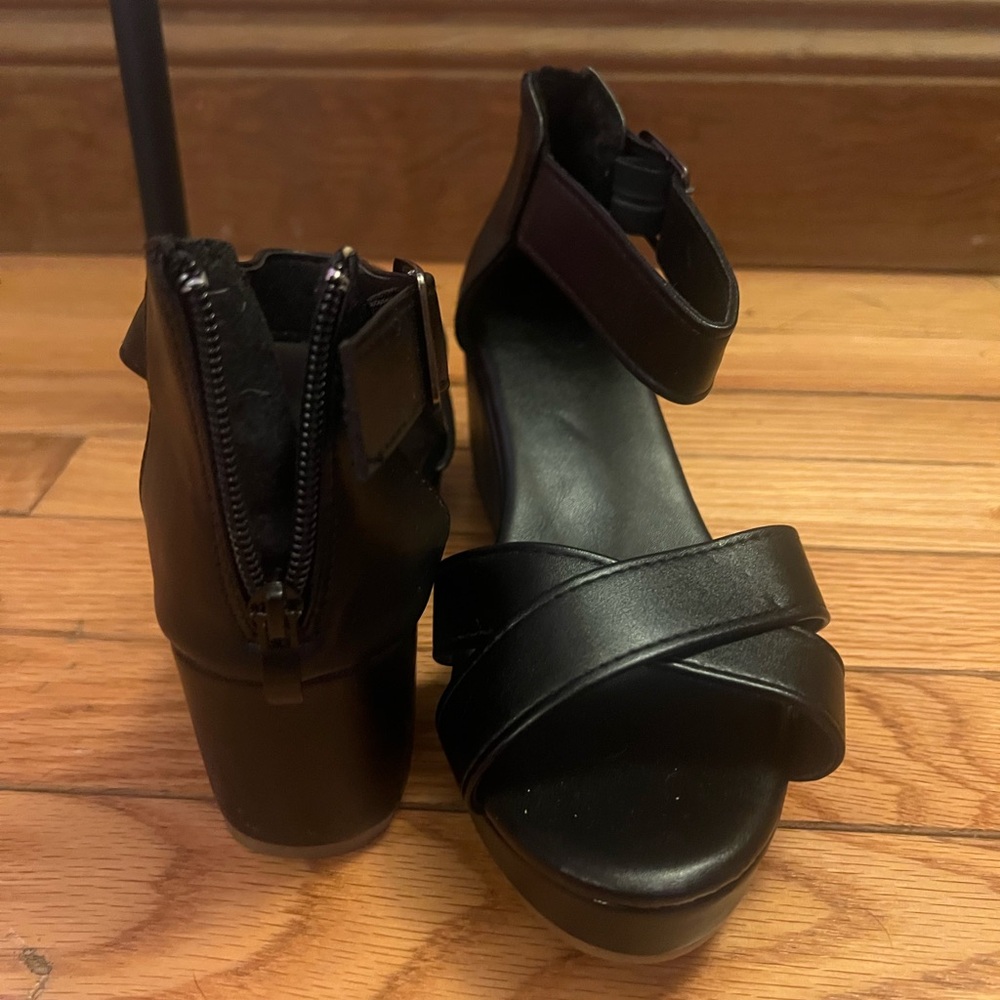SHEIN Black Platform Sandals